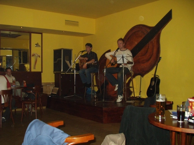 Smrrow - image bar.jpg